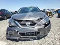 2017 Nissan ALTIMA фото