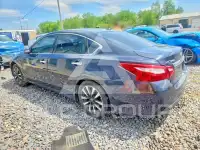 2017 Nissan ALTIMA фото