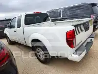 2017 Nissan FRONTIER фото