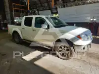 2017 Nissan FRONTIER фото