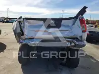 2017 Nissan FRONTIER photo