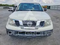 2017 Nissan FRONTIER photo