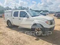 2017 Nissan FRONTIER фото