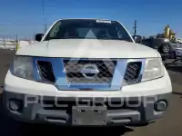 2017 Nissan FRONTIER фото