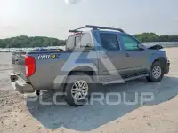 2017 Nissan FRONTIER photo