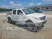 2017 Nissan FRONTIER фото