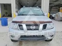 2017 Nissan FRONTIER photo