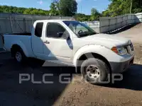 2017 Nissan FRONTIER photo