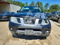 2017 Nissan FRONTIER photo