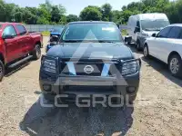 2017 Nissan FRONTIER photo