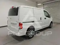 2017 Nissan NV фото