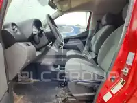 2017 Nissan NV фото