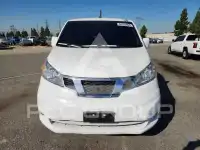 2017 Nissan NV фото