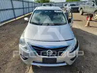 2017 Nissan VERSA фото