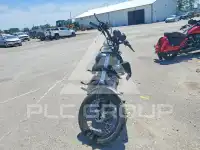 2017 Harley-Davidson Fx photo