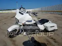 2017 Harley-Davidson FL photo