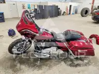 2017 Harley-Davidson FLHX фото