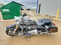 2017 Harley-Davidson FL photo