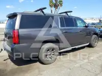 2017 Chevrolet Suburan photo