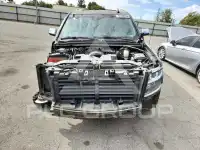 2017 Chevrolet Suburan фото