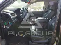 2017 Chevrolet Suburan photo