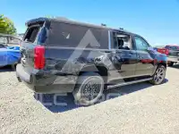 2017 Chevrolet Suburan photo
