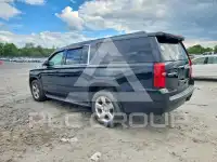 2017 Chevrolet Suburan photo