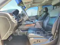 2017 Chevrolet Suburan фото
