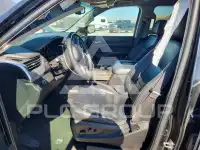 2017 Chevrolet Suburan фото