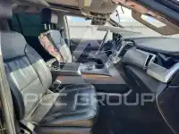 2017 Chevrolet Suburan photo
