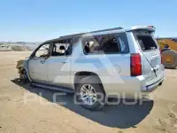 2017 Chevrolet Suburan photo