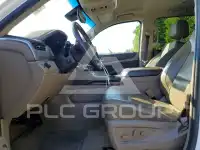 2017 Chevrolet Suburan photo