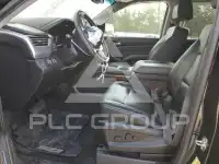 2017 Chevrolet Suburan фото
