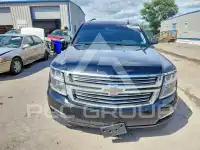 2017 Chevrolet Suburan photo