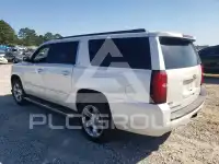 2017 Chevrolet Suburan photo