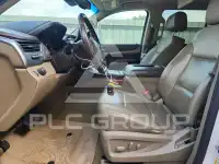 2017 Chevrolet Suburan photo