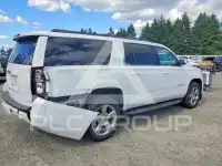 2017 Chevrolet Suburan photo
