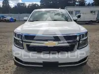 2017 Chevrolet Suburan photo