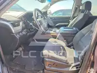 2017 Chevrolet Suburan фото