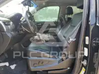 2017 Chevrolet Suburan фото