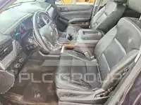 2017 Chevrolet Suburan photo