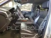 2017 Chevrolet Suburan фото