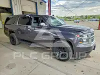 2017 Chevrolet Suburan photo