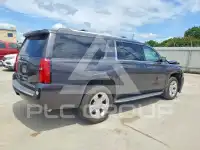 2017 Chevrolet Suburan photo