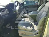 2017 Chevrolet Suburan фото