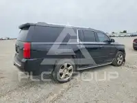 2017 Chevrolet Suburan photo