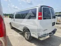2017 Chevrolet Chevy Van фото