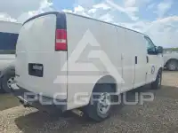 2017 Chevrolet Express photo