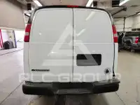 2017 Chevrolet Express фото