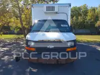2017 Chevrolet Express фото